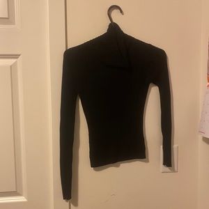 Babaton - Zander Turtleneck